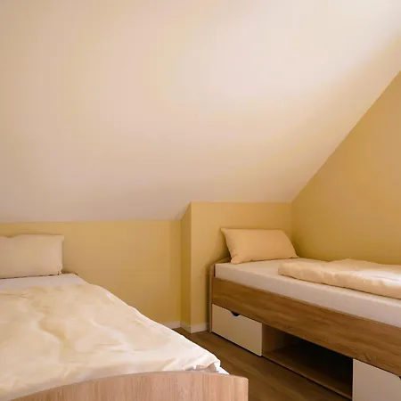 Apartment Kelm's Kuestennest 2 - 5 Fahrradminuten Vom Entfernt Kolpinsee